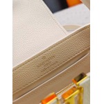2026年8月8日入荷ヴィトンバッグM29498  CapucinesEastWest MonogramDaydreamTaurillon  :22128cm人気の新作/誕生日プレゼント/ZC工場