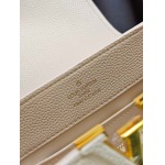 2026年8月8日入荷ヴィトンバッグM29499  CapucinesBB MonogramDaydreamTaurillon  :27189cm人気の新作/誕生日プレゼント/ZC工場