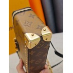 2026年8月8日入荷ヴィトンバッグM29548 LV Onthego BBMonogram+OK   2011人気の新作/誕生日プレゼント/ZC工場
