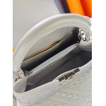 2026年8月8日入荷ヴィトンバッグM27169   LV Mirage  Capucines Nano  Exceptionals  Taurillon Monogram  LV 27x 18x 9(CM)人気の新作/誕生日プレゼント/Z