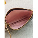 2026年8月8日入荷ヴィトンバッグM58009 M80501  2023  By The Pool  Monogram Empreinte   Monogram   oo[][]  .  M80501 15.5x10.5x4cm人気の新作