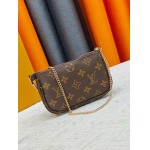 2026年8月8日入荷ヴィトンバッグM58009 M80501  2023  By The Pool  Monogram Empreinte   Monogram   oo[][]  .  M80501 15.5x10.5x4cm人気の新作