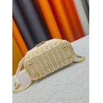2026年8月8日入荷ヴィトンバッグM28548 M28549   Capucines  Rattan  Monogram  LV   21 x 14 x 8 (CM)人気の新作/誕生日プレゼント/ZC工場