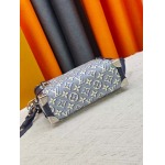 2026年8月8日入荷ヴィトンバッグM46358 M29796  Side Trunk  Denim  Rendez-Vous   Monogram S  lock 23.5x16x8.5cm人気の新作/誕生日プレゼント/ZC工場