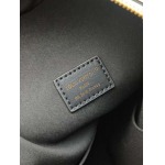 2026年8月8日入荷ヴィトンバッグM26130 M21714 Discovery Monogram Monogram Reverse  Damier  38 x 20x29CM 人気の新作/誕生日プレゼント/ZC工場