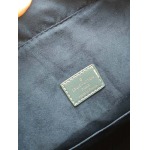 2026年8月8日入荷ヴィトンバッグM22534 M46683 M23127Montsouris   Monogram 32*40*19cm人気の新作/誕生日プレゼント/ZC工場