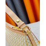 2026年8月8日入荷ヴィトンバッグM29139  LV Stamp  Carryall East West  Monogram  LV Circle 人気の新作/誕生日プレゼント/ZC工場