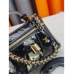 2026年8月8日入荷ヴィトンバッグM47125 M28334 M26097  Vanity Chain Pouch LV:19.0 x 11.5 x 6.5 CM人気の新作/誕生日プレゼント/ZC工場