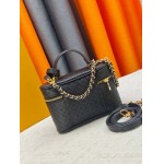 2026年8月8日入荷ヴィトンバッグM47125 M28334 M26097  Vanity Chain Pouch LV:19.0 x 11.5 x 6.5 CM人気の新作/誕生日プレゼント/ZC工場