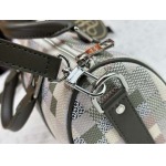2026年8月8日入荷ヴィトンバッグ N00105 M20900.M46271M31044M11542M24849 Keepall 25  Monogram Eclipse Reverse  Keepall 25.0 x 15.0 x 11