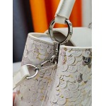 2026年8月8日入荷ヴィトンバッグM27323  []LV CapucinesEmpreinte+LVlogo+27 -18- 9人気の新作/誕生日プレゼント/ZC工場