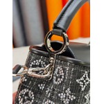 2026年8月8日入荷ヴィトンバッグM26347   LV Mirage  Capucines Nano  Exceptionals  Taurillon Monogram  LV 22x12x 8(CM)人気の新作/誕生日プレゼント/ZC