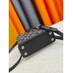 2026年8月8日入荷ヴィトンバッグM26346   LV Mirage  Capucines Nano  Exceptionals  Taurillon Monogram  LV 21x14x 8(CM)人気の新作/誕生日プレゼント/ZC