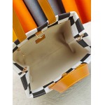 2026年8月8日入荷ヴィトンバッグM13940 PHARREL and NIGO collections Shopper  Louis Vuitton  Maison Fonde En 4   25x19x11  Musketon人気の新