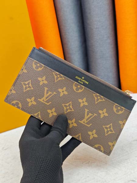 2026年8月8日新作入荷ヴィトン財布 人気の新作/誕生日プ...