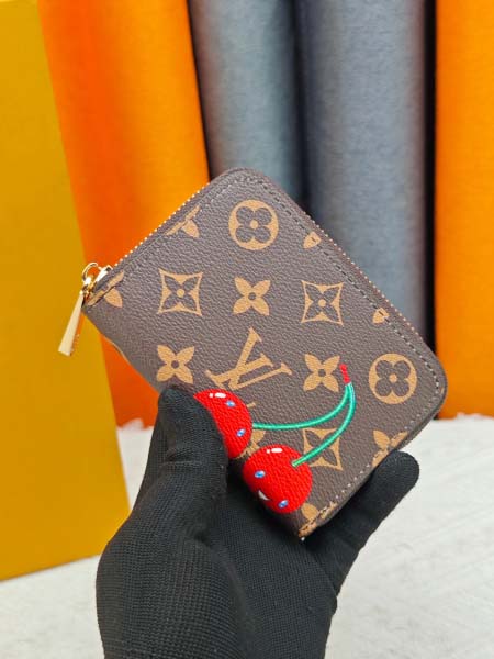 2026年8月12日新作入荷ヴィトン財布 人気の新作/誕生日...