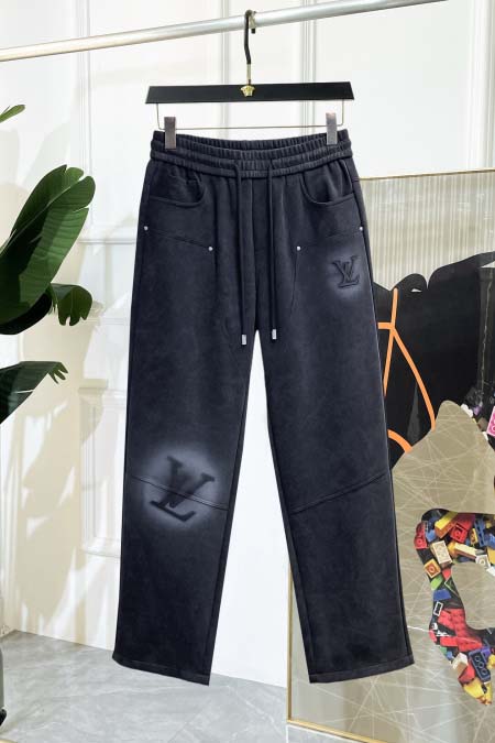 2026年8月19日入荷新作Louis Vuittonスラッ...