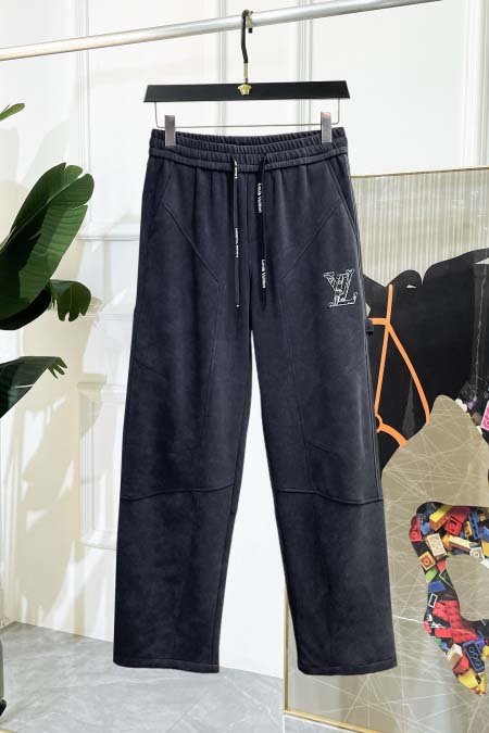 2026年8月19日入荷新作Louis Vuittonスラッ...