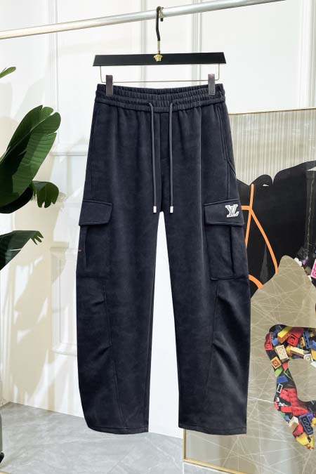 2026年8月19日入荷新作Louis Vuittonスラッ...