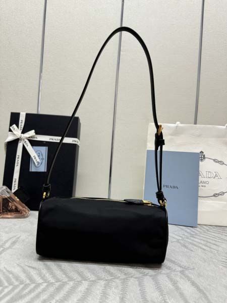 2026年9月28日入荷新作Prada極品/正規品同様/人気/革/バッグ/TY工場