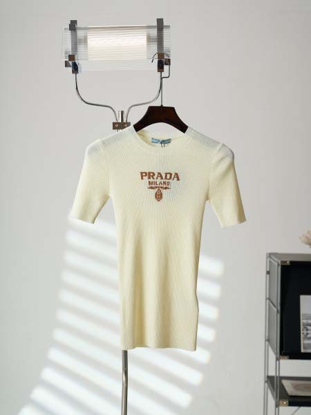 2026年9月3日秋冬新作Prada女性セーター高品質人気の...