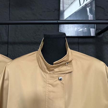 2026年10月6日入荷秋冬新作Pradaジャケット女性用ファッション/誕生日プレゼント/贈り物 can工場