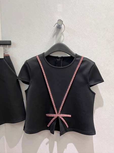 2026年10月8日入荷秋冬新作Louis Vuitton半袖 tシャツ女性用ファッション/誕生日プレゼント/贈り物 can工場