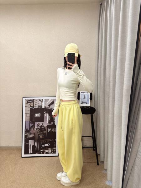 2026年10月14日入荷秋冬新作Chanel長袖女性用ファッション/誕生日プレゼント/贈り物 can工場