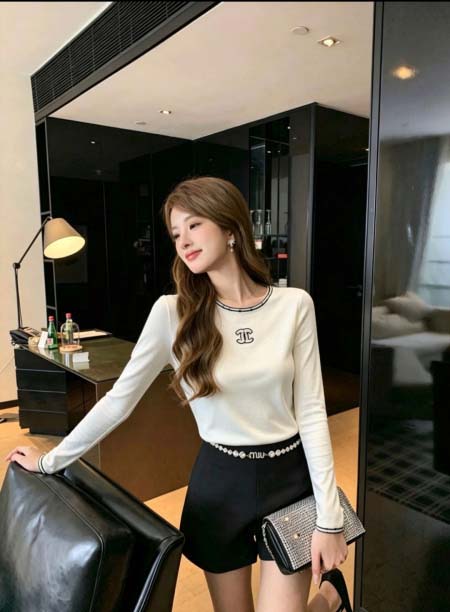 2026年10月15日入荷秋冬新作Chanel長袖女性用ファッション/誕生日プレゼント/贈り物 can工場