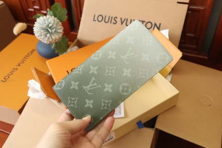 2026年10月15日新作高品質Louis Vuitton 財布M115460  Damier Rush  /LH工場