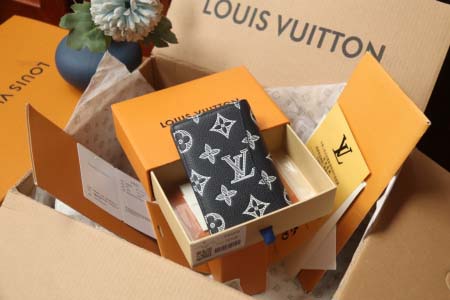 2026年10月15日新作高品質Louis Vuitton 財布M83378 Monogram Shadow，Monog /LH工場