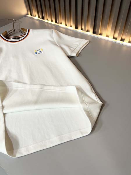 2026年10月26日入荷秋冬新作Fendi半袖Tシャツ高級品/LD工場
