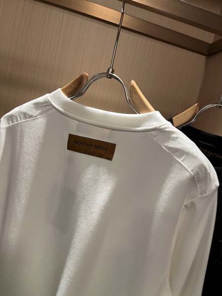 2026年10月26日入荷秋冬新作Louis Vuitton長袖Tシャツ高級品/LD工場