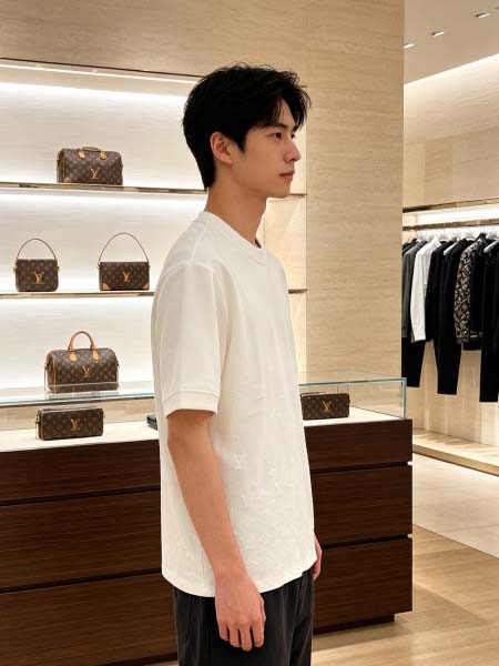 2026年10月26日入荷秋冬新作Louis Vuitton長袖Tシャツ高級品/LD工場