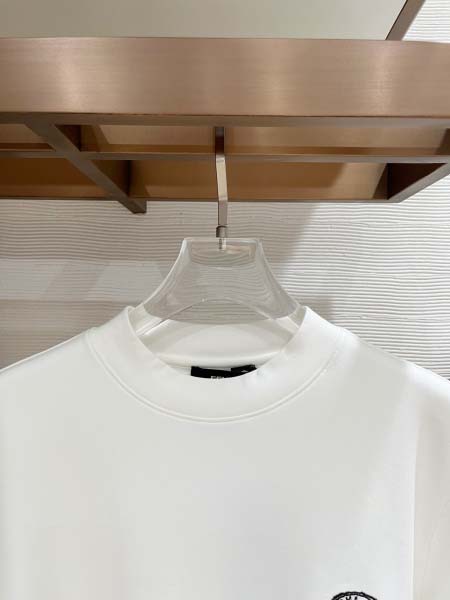 2026年10月26日入荷秋冬新作Fendi長袖Tシャツ高級品超厳選★入手困難/誕生日プレゼント/LD工場