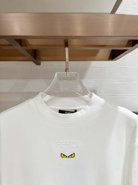 2026年10月26日入荷秋冬新作Fendi長袖Tシャツ高級品超厳選★入手困難/誕生日プレゼント/LD工場