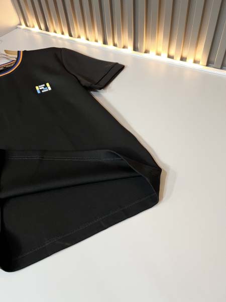 2026年10月26日入荷秋冬新作Fendi半袖Tシャツ高級品超厳選★入手困難/誕生日プレゼント/LD工場