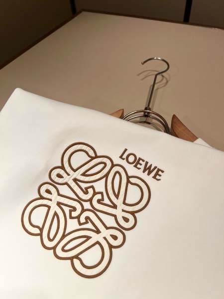 2026年10月26日入荷秋冬新作LOEWE半袖Tシャツ高級品超厳選★入手困難/誕生日プレゼント/LD工場