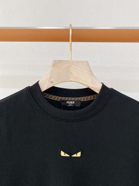 2026年10月26日入荷秋冬新作Fendi長袖Tシャツ高級品超厳選★入手困難/誕生日プレゼント/LD工場