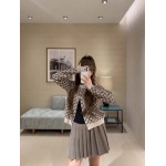 2026年10月8日入荷秋冬新作Louis Vuittonニットの上着女性用ファッション/誕生日プレゼント/贈り物 can工場