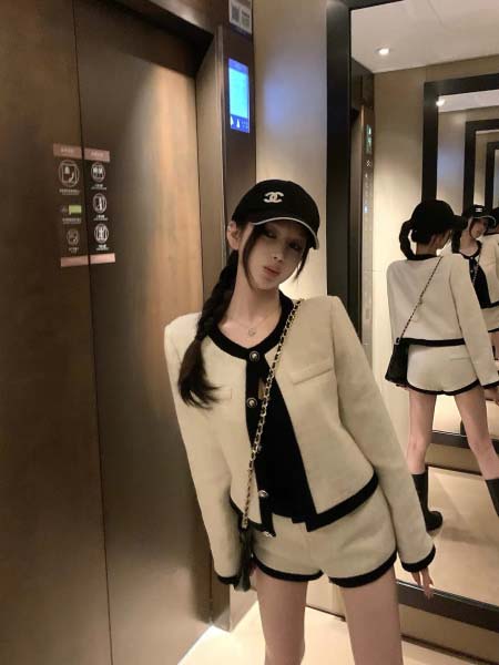 2026年10月10日入荷秋冬新作Chanelジャケット女性...
