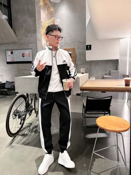 2026年10月11日秋冬新作Balenciaga上下セット...