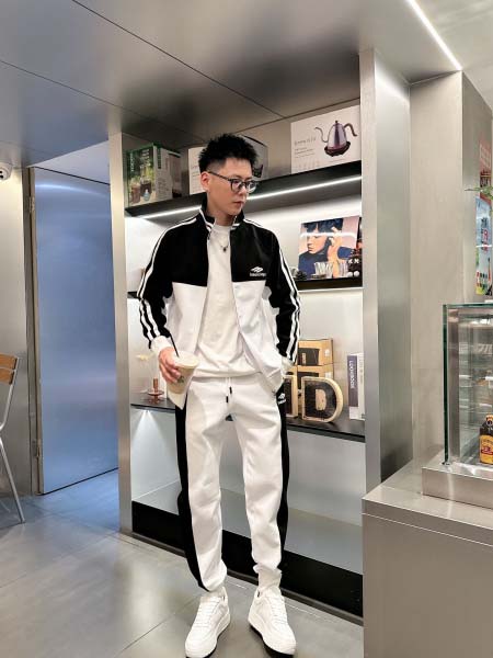 2026年10月11日秋冬新作Balenciaga上下セット...