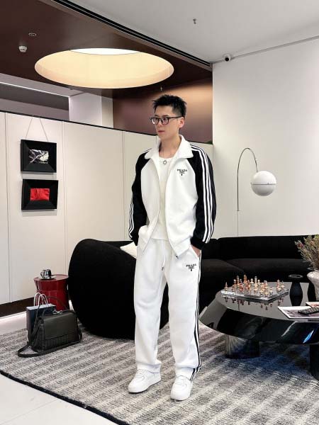 2026年10月12日秋冬新作Prada上下セット高品質人気...