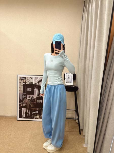 2026年10月14日入荷秋冬新作Chanel長袖女性用ファ...