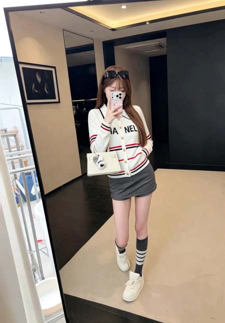 2026年10月15日入荷秋冬新作Chanel ニットカーデ...