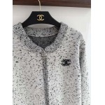 2026年10月15日入荷秋冬新作Chanel ニットカーディガン  女性用ファッション/誕生日プレゼント/贈り物 can工場