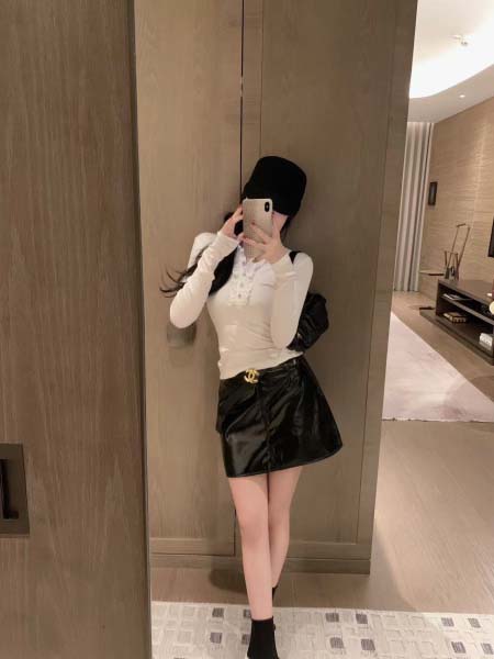 2026年10月15日入荷秋冬新作Chanel上着女性用ファ...
