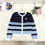 2026年10月15日入荷秋冬新作Chanel ニットカーディガン  女性用ファッション/誕生日プレゼント/贈り物 can工場