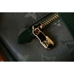 2026年10月15日新作 高品質Louis Vuitton バッグM26963   DOIT   Locker Dopp  /LH工場